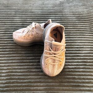Yeezy Adidas baby Cream Sneakers